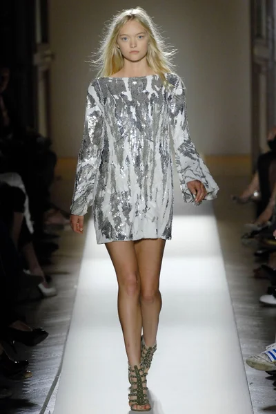 Look 23